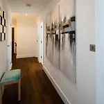 Springfield Four Apartment